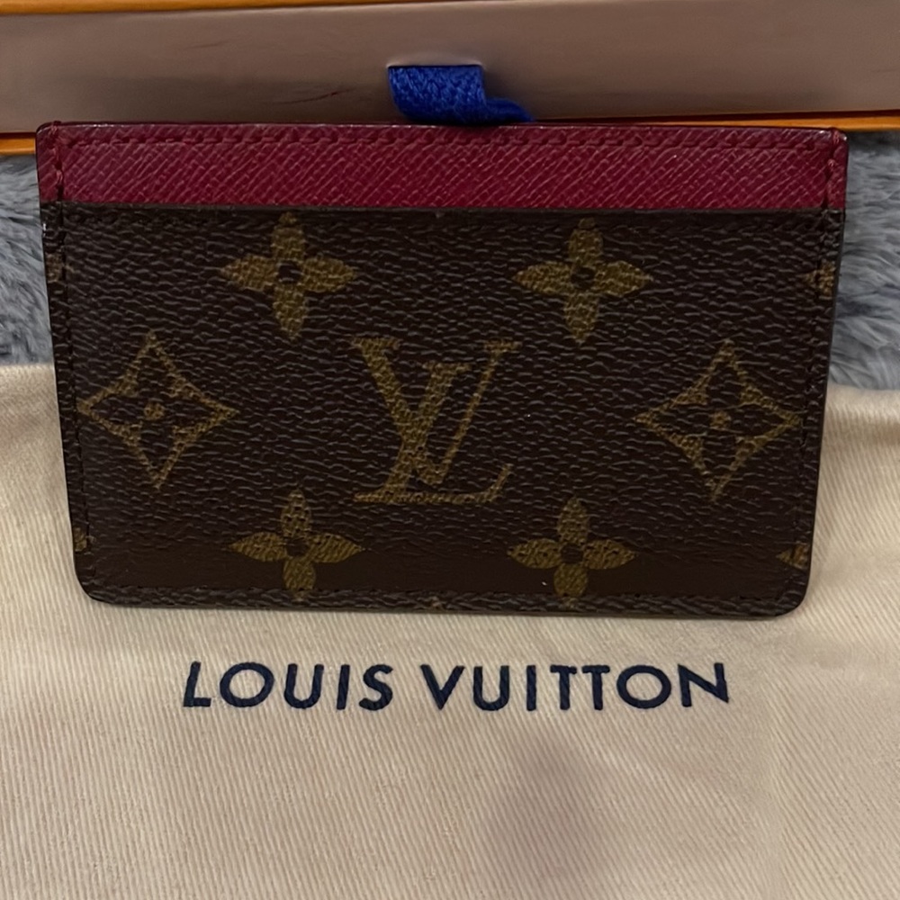 Louis Vuitton monogram card holder - Picture 2 of 4